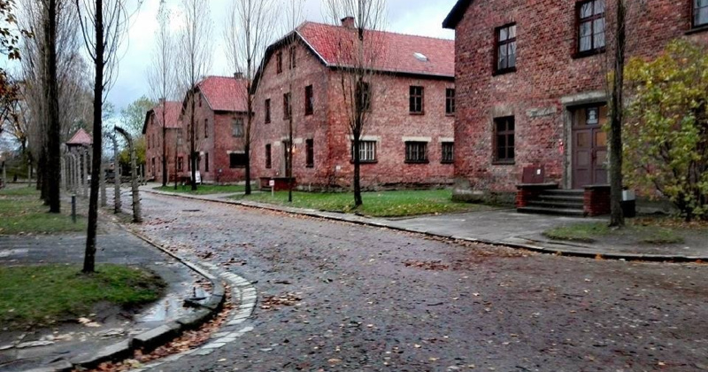 auschwitz 4.jpg