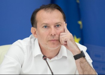 Scriitorul și teologul Cristian Bădiliță îl demolează pe Cîțu: ”E un mizerabil, un terchea-berchea, un ins de nimic”. Când Cîțu susține că e reper occidental, râd găinile din Coreea de Nord