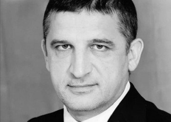 Curtea care a trimis la colț masculul Alfa