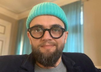 Oreste pune punctul pe i: "Anticipatele sunt întotdeauna o soluție, însă politrucii tuturor partidelor nu vor un electorat format din alegători-jucători!". Jurnalistul face radiografia electorală a momentului