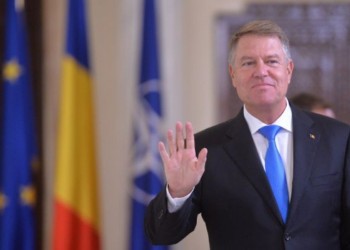 Scriitorul Cristian Bădiliță îl demolează pe Iohannis: O nulitate mizerabilă care a îngropat dosarele Revoluției și Mineriadei devenind complice la mușamalizarea crimelor lui Ion Iliescu. Secăturile ”civilizate” ale lui Iohannis, mai  dezgustătoare decât analfabeții lui Iliescu