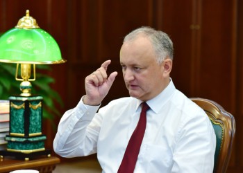 Iurie Reniță șterge pe jos cu Dodon: ”E cea mai servilă și mai repulsivă conservă rusească! Locul lui e la Penitenciarul 13”. Stoianoglo, protectorul tuturor infractorilor și agenților Rusiei