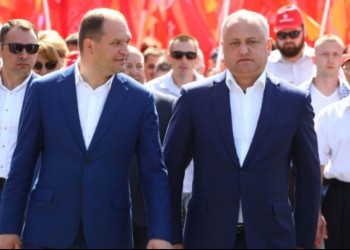 Rusofilul Ivan Ceban să se ducă la Bucea și să condamne public genocidul săvârșit de Rusia. Ceban este inventat de FSB-GRU și e trimis la produs în România. Serviciile secrete ar trebui să-i ia la întrebări pe toți primarii mioritici care îl sponsorizează și-l ajută pe românofobul Moscovei