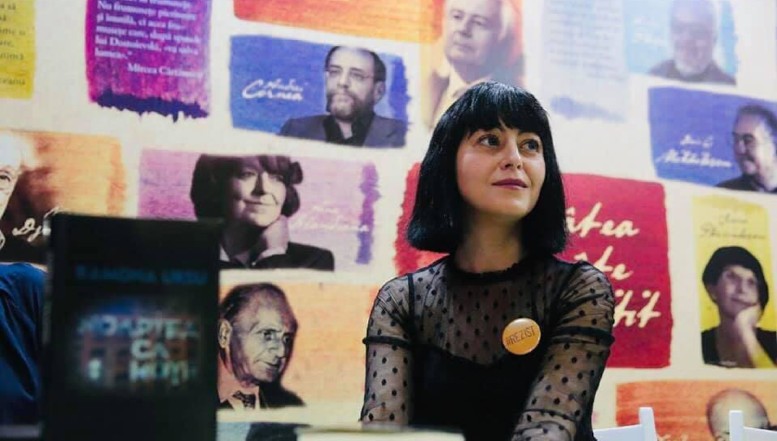 Protestatarii anti-restricții. Ramona Ursu pune punctul pe i: "E simplu să spunem că toți sunt tâmpiți. Că sunt șoșoace și simioni. Doar că nu sunt toți așa și oamenii au nevoie constant de argumente"