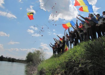 EXCLUSIV Sondaj IMAS dedicat Unirii Republicii Moldova cu România.  50% dintre basarabeni ar vota favorabil. Subiectul a fost dezbătut în emisiunea „Punctul de fierbere”