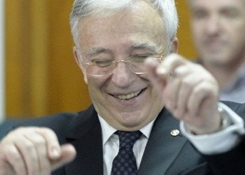 România securistică, un nou record mondial SINISTRU: Turnătorul securist Mugur ”Manole” Isărescu, 30 de ani în fruntea BNR! O rușine uriașă