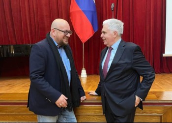 Șeful așa-zisei secții ”românești” a Sputnik.md – trădătorul de țară Bogdan Duca – a lansat un nou site-uleț putinist în România, pe care serviciile secrete rusești îl prezintă drept… ”publicație româno-americană”. În această cocină prestează și Georgiana Arsene, nevasta lui Gelu Voican Voiculescu