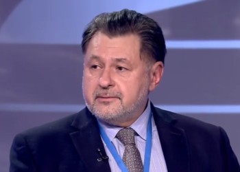 Rafila și-a dat jos haina de medic și și-a luat-o pe cea de politruc, spunând că spitalele regionale promise de PSD NU ar fi ajutat în gestionarea pandemiei