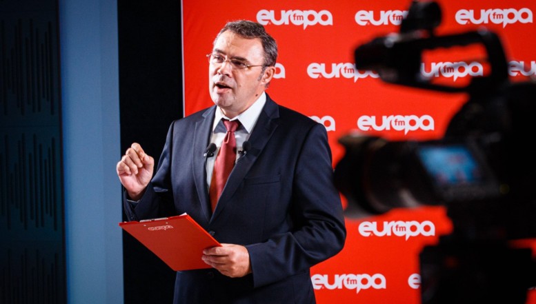 Moise Guran NU a procedat corect când a moderat dezbaterea prezidențială, în timp ce oferea pe șustache consultanță USR-Plus. Nedumerirea jurnalistului Mircea Marian: Guran e ca o ”ceapă”, are mai multe straturi?