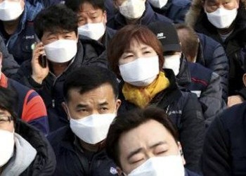 China, devastată de coronavirus: numărul morților crește, autoritățile îndeamnă la amânarea nunților și la înmormântări expeditive