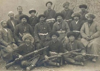 Istorii pe nedrept necunoscute. Cine au fost basmacii și cum au luptat aceștia, până la moarte, împotriva ocupației sovietice din Asia Centrală. Popoarele non-slave NU au intrat de bunăvoie în Imperiul Sovietic al rușilor. Au fost trecute prin teroare și genocid pentru a se întâmpla asta