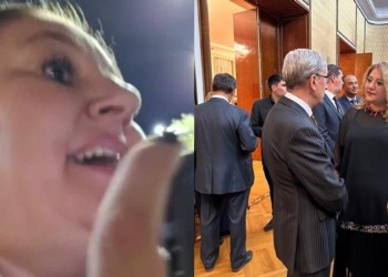 VIDEO Șoșoacă zbiară în Piața Victoriei că e vizată de 34 de dosare penale pentru înaltă trădare: "Trădare pentru că am relații economice cu o țară?! Foarte curând o să avem graniță cu Rusia!"